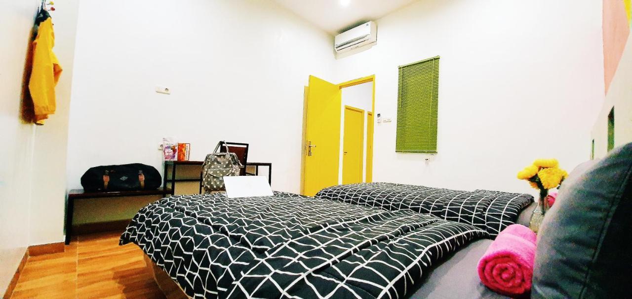 Mador Malang Dorm Hostel מראה חיצוני תמונה